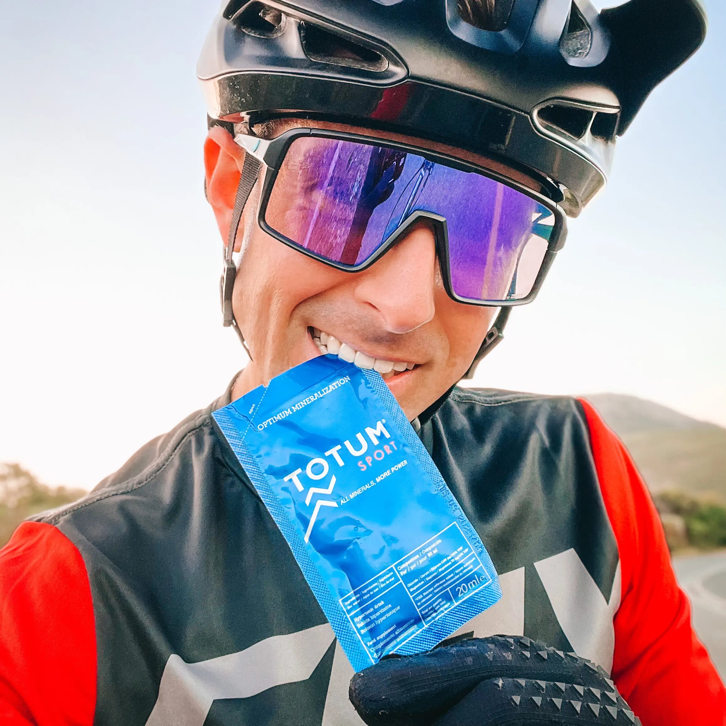 Happy customer using totum sport